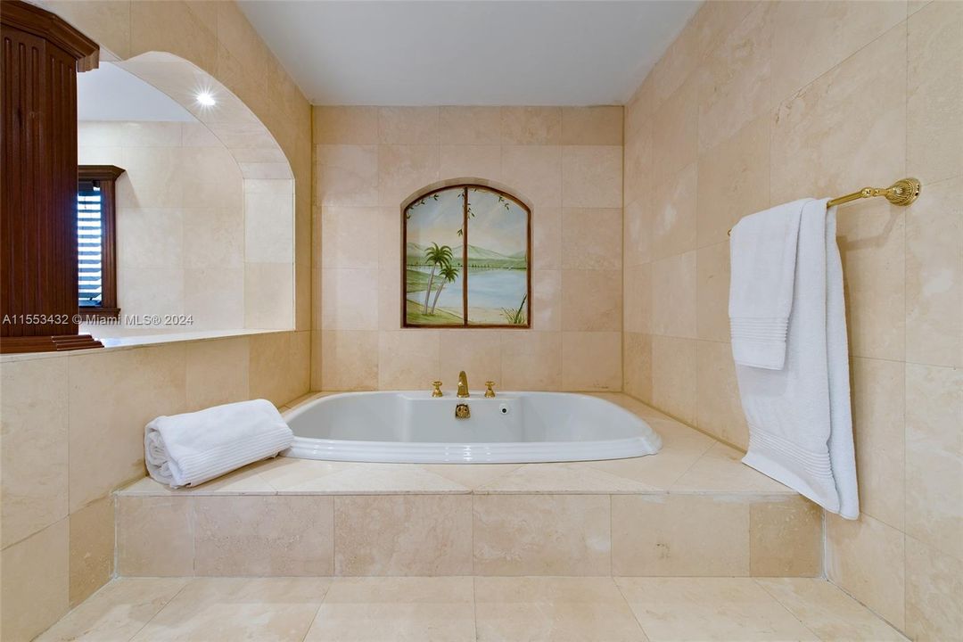 待售: $13,900,000 (7 贝兹, 5 浴室, 6133 平方英尺)