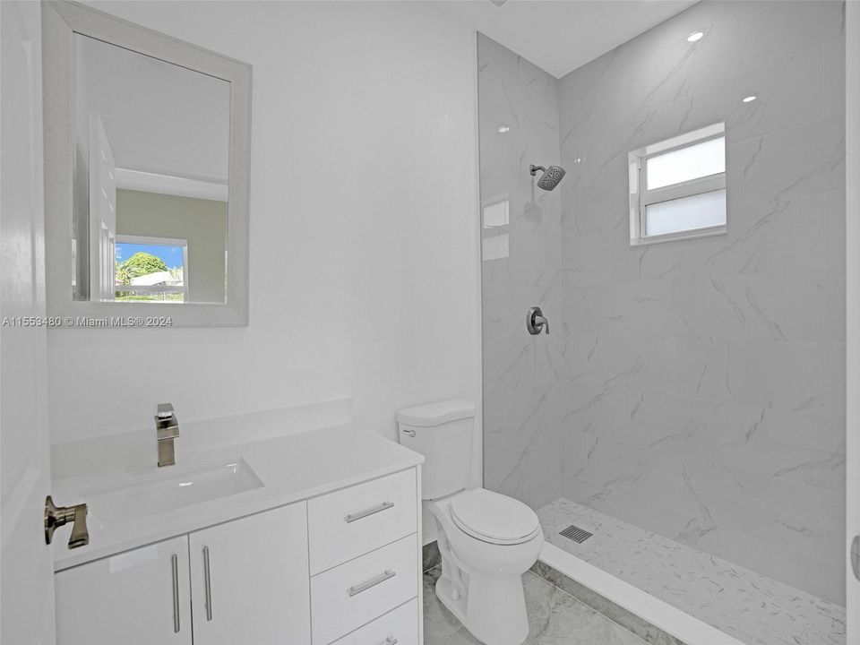 Recently Rented: $3,200 (3 beds, 2 baths, 0 Square Feet)