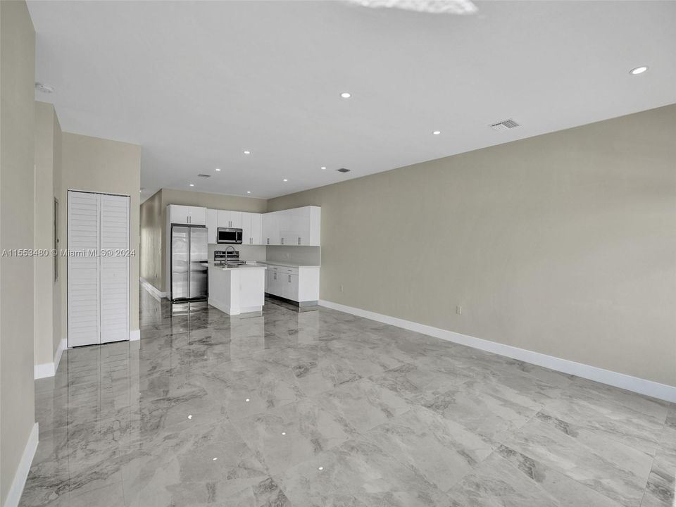 Recently Rented: $3,200 (3 beds, 2 baths, 0 Square Feet)