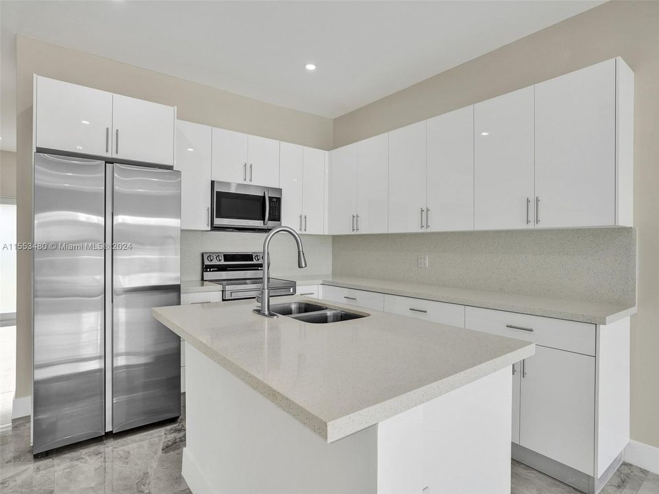 Recently Rented: $3,200 (3 beds, 2 baths, 0 Square Feet)