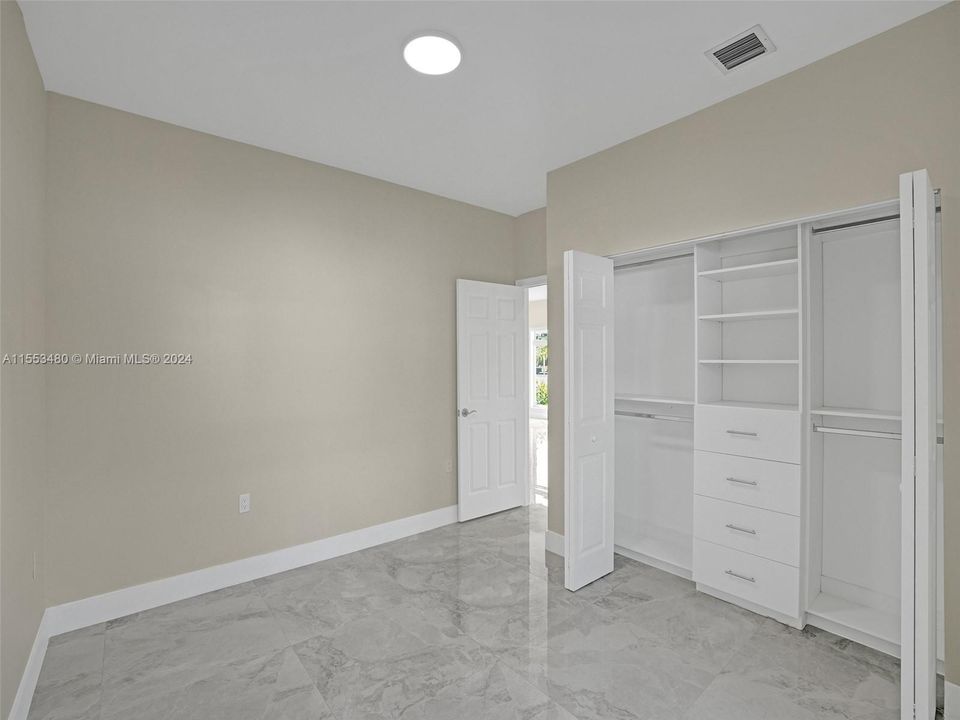 Recently Rented: $3,200 (3 beds, 2 baths, 0 Square Feet)