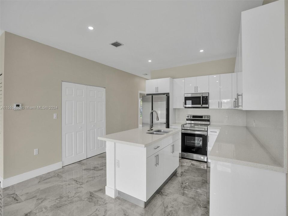 Recently Rented: $3,200 (3 beds, 2 baths, 0 Square Feet)