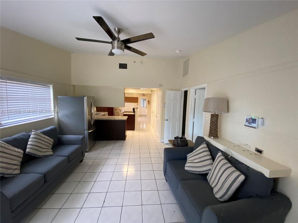 Vendido Recientemente: $715,000 (0 camas, 0 baños, 2268 Pies cuadrados)