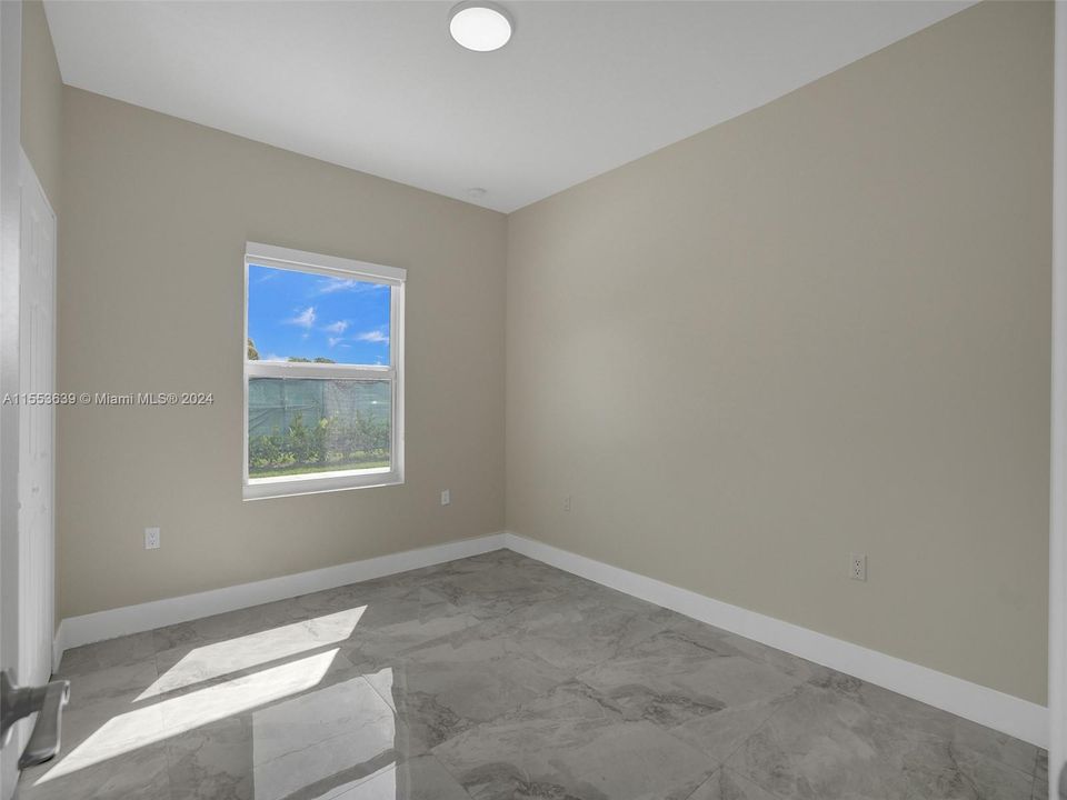 最近租的: $3,200 (3 贝兹, 2 浴室, 0 平方英尺)