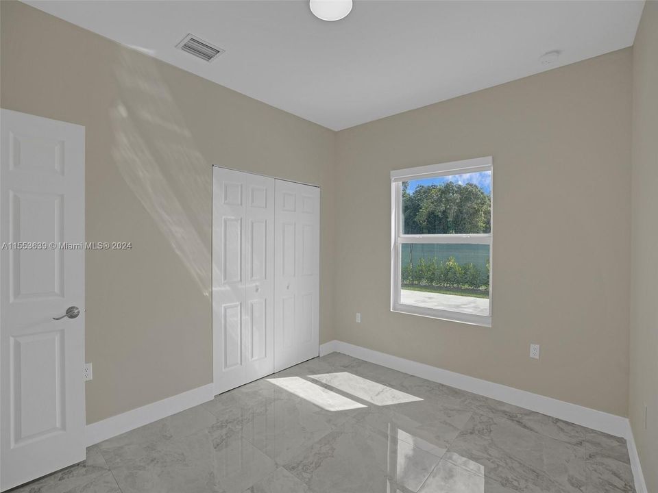 最近租的: $3,200 (3 贝兹, 2 浴室, 0 平方英尺)