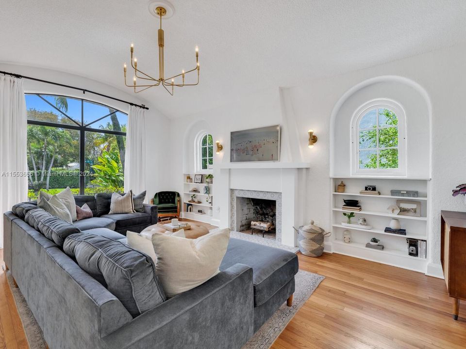 Active With Contract: $1,850,000 (4 beds, 2 baths, 2069 Square Feet)