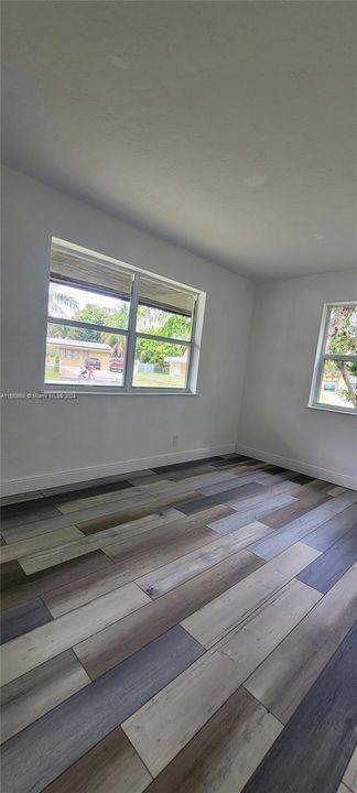 最近租的: $2,550 (3 贝兹, 2 浴室, 1120 平方英尺)