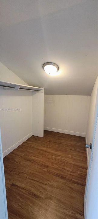 最近租的: $2,550 (3 贝兹, 2 浴室, 1120 平方英尺)