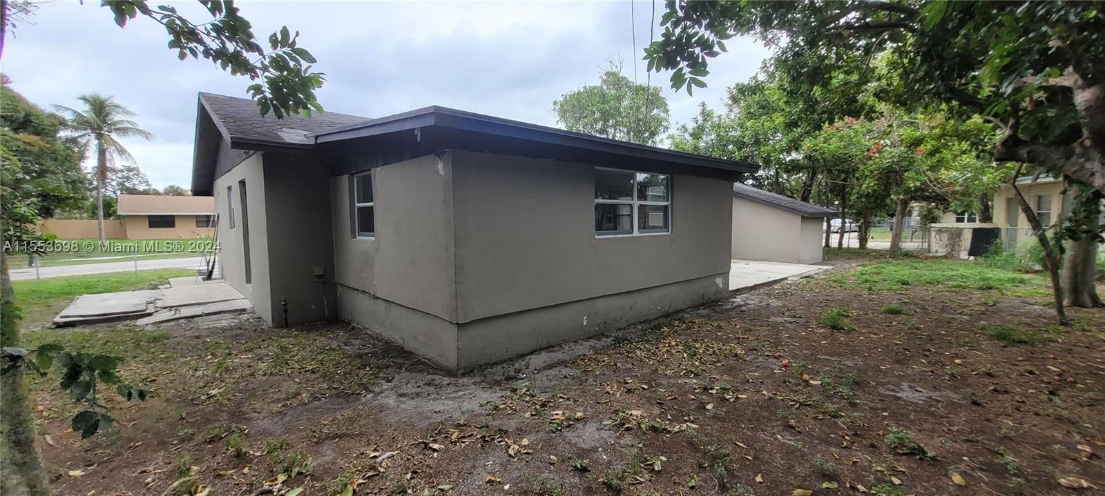 最近租的: $2,550 (3 贝兹, 2 浴室, 1120 平方英尺)