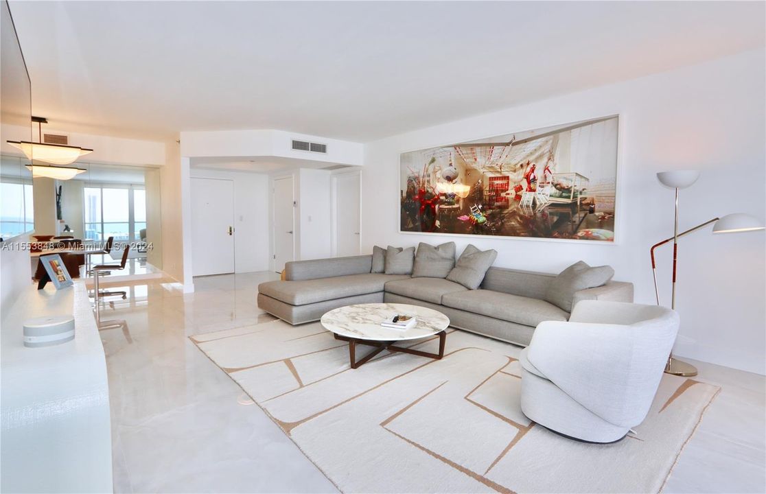 Active With Contract: $1,150,000 (2 beds, 2 baths, 1750 Square Feet)