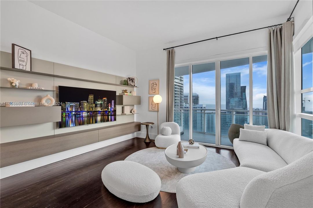 Недавно арендовано: $6,500 (2 спален, 2 ванн, 1289 Квадратных фут)