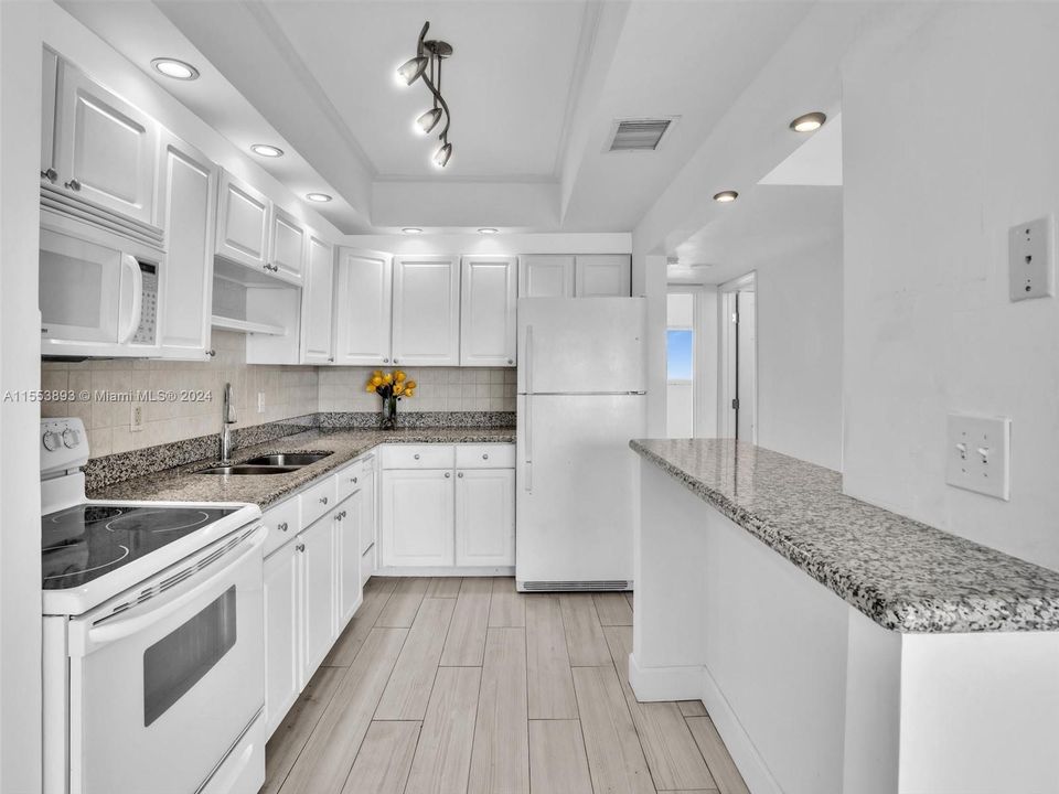 Recientemente alquilado: $2,500 (1 camas, 1 baños, 750 Pies cuadrados)