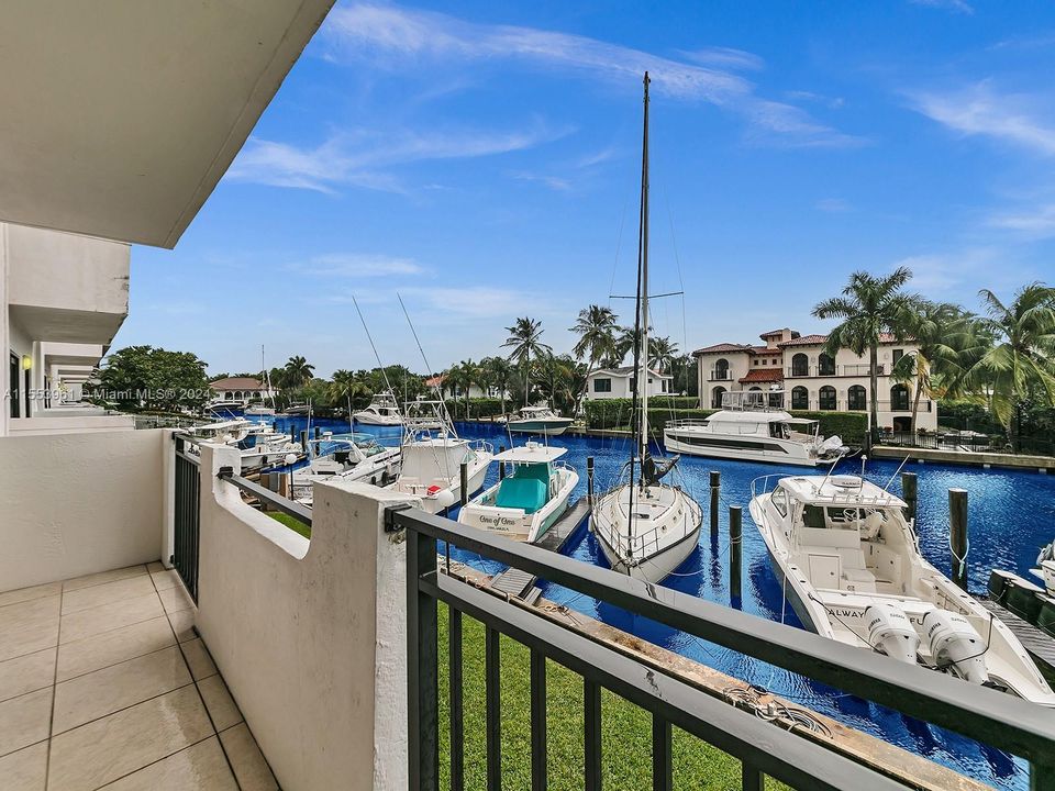 Recently Rented: $3,500 (2 beds, 2 baths, 1298 Square Feet)