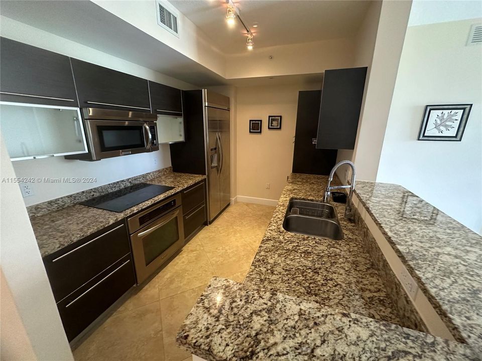 Recently Sold: $620,000 (2 beds, 2 baths, 1120 Square Feet)
