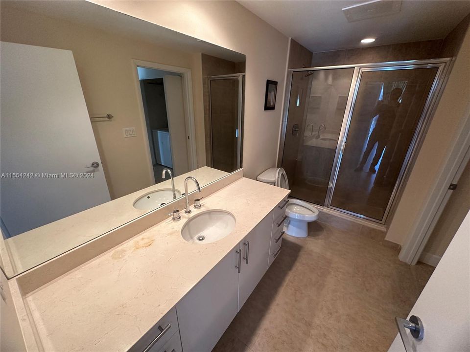 Recently Sold: $620,000 (2 beds, 2 baths, 1120 Square Feet)