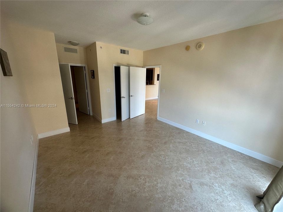 Recently Sold: $620,000 (2 beds, 2 baths, 1120 Square Feet)