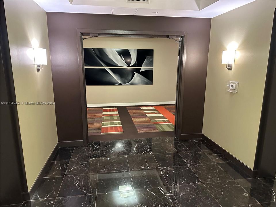 Recently Sold: $620,000 (2 beds, 2 baths, 1120 Square Feet)