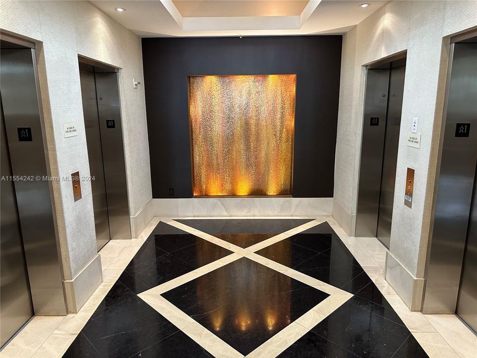 Recently Sold: $620,000 (2 beds, 2 baths, 1120 Square Feet)