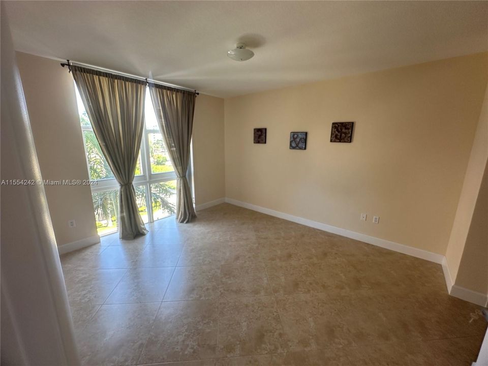 Recently Sold: $620,000 (2 beds, 2 baths, 1120 Square Feet)
