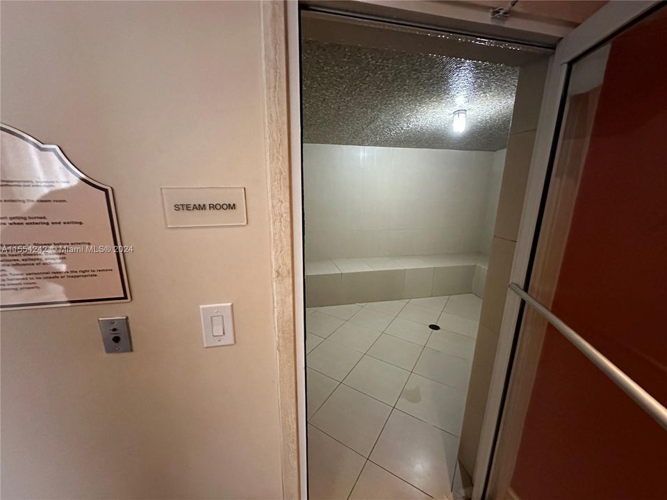 Recently Sold: $620,000 (2 beds, 2 baths, 1120 Square Feet)