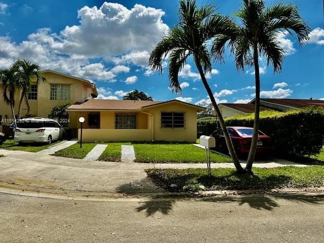 Recently Sold: $430,000 (3 beds, 2 baths, 1210 Square Feet)