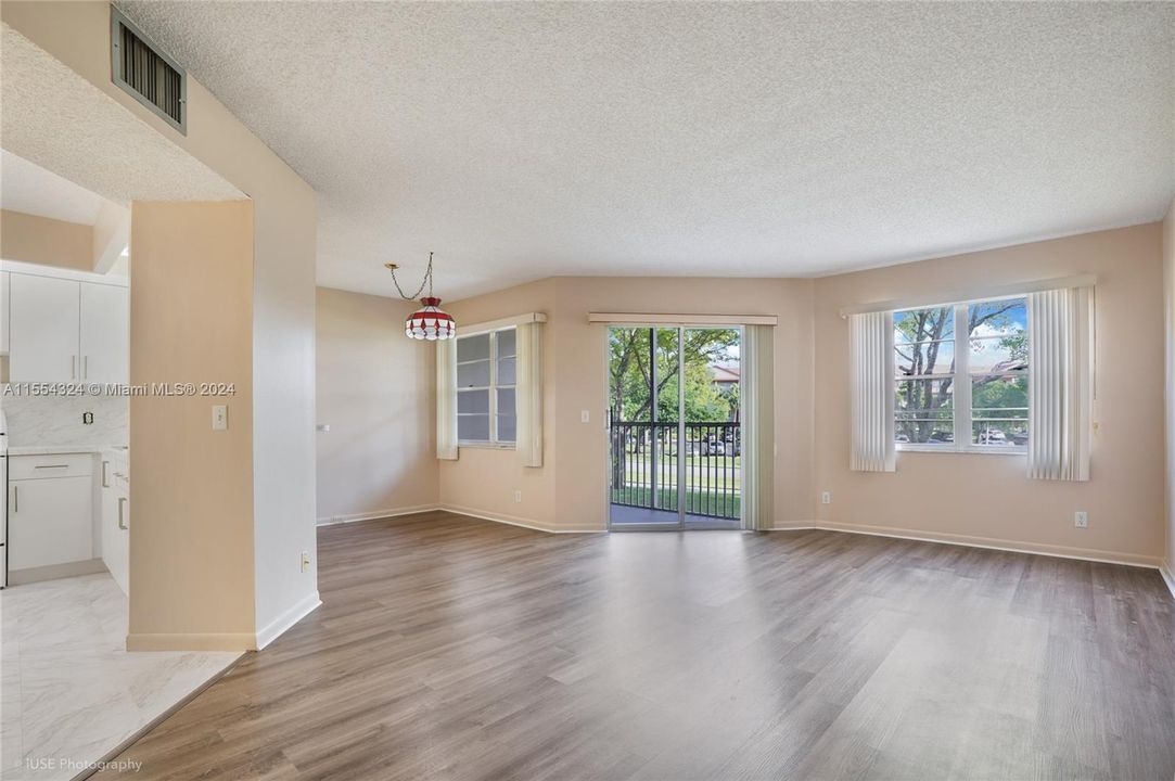 Recently Sold: $159,000 (1 beds, 1 baths, 840 Square Feet)