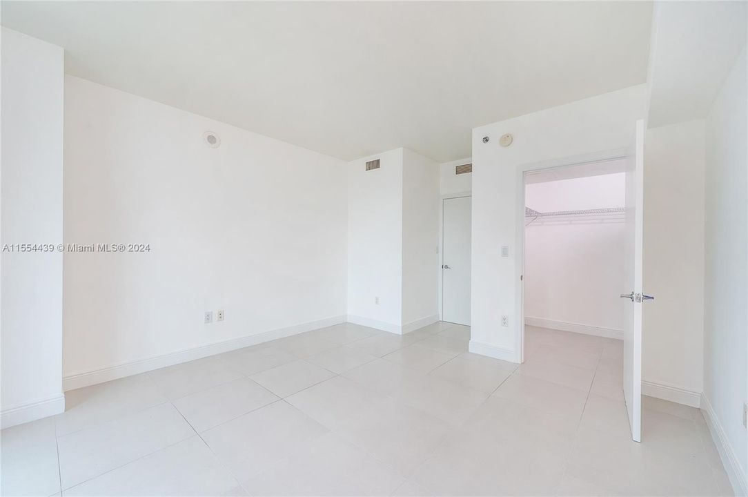 Recientemente alquilado: $3,150 (1 camas, 1 baños, 754 Pies cuadrados)