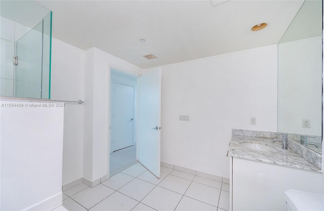 Recientemente alquilado: $3,150 (1 camas, 1 baños, 754 Pies cuadrados)