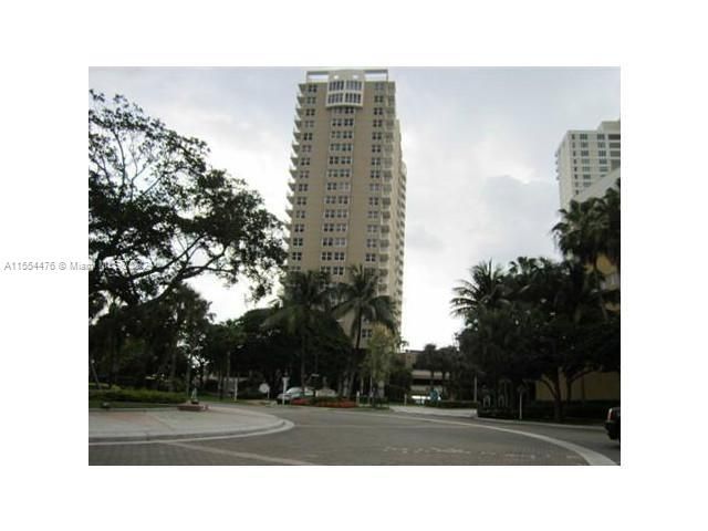 For Sale: $670,000 (2 beds, 2 baths, 985 Square Feet)