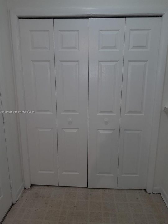 待售: $185,000 (1 贝兹, 1 浴室, 620 平方英尺)