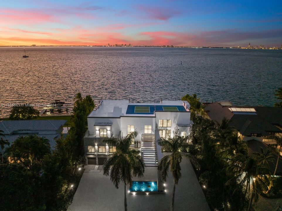 For Sale: $37,500,000 (6 beds, 7 baths, 7178 Square Feet)