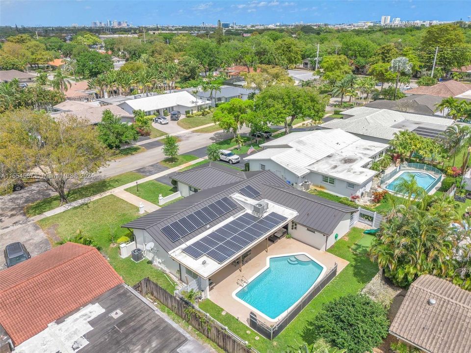 Recently Sold: $995,000 (3 beds, 2 baths, 2520 Square Feet)