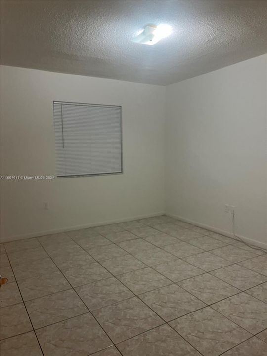 Recently Rented: $1,500 (1 beds, 1 baths, 557 Square Feet)