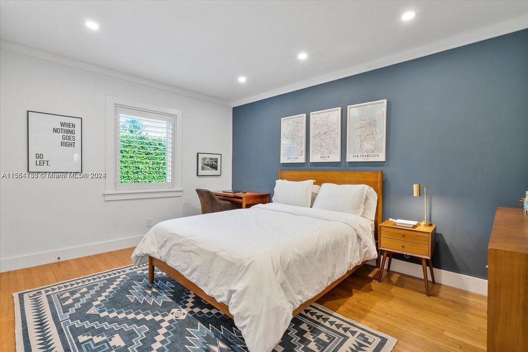 Active With Contract: $1,497,000 (3 beds, 2 baths, 1796 Square Feet)