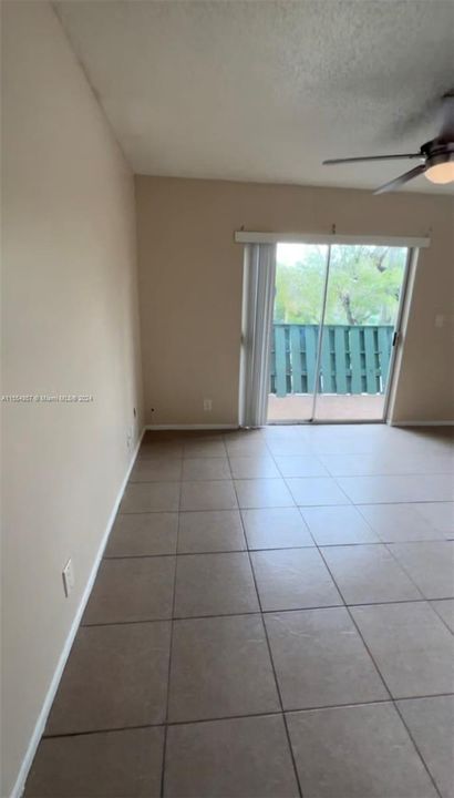 Active With Contract: $239,000 (2 beds, 2 baths, 1150 Square Feet)