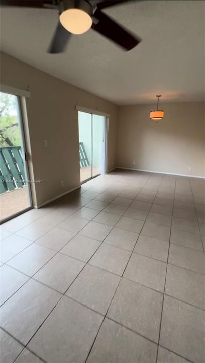 Active With Contract: $239,000 (2 beds, 2 baths, 1150 Square Feet)