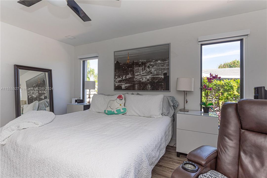 Vendido Recientemente: $590,000 (3 camas, 2 baños, 1675 Pies cuadrados)