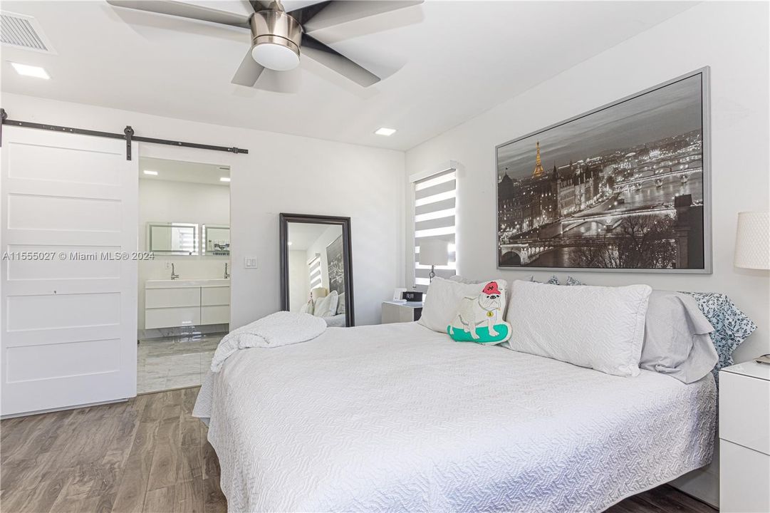 Vendido Recientemente: $590,000 (3 camas, 2 baños, 1675 Pies cuadrados)