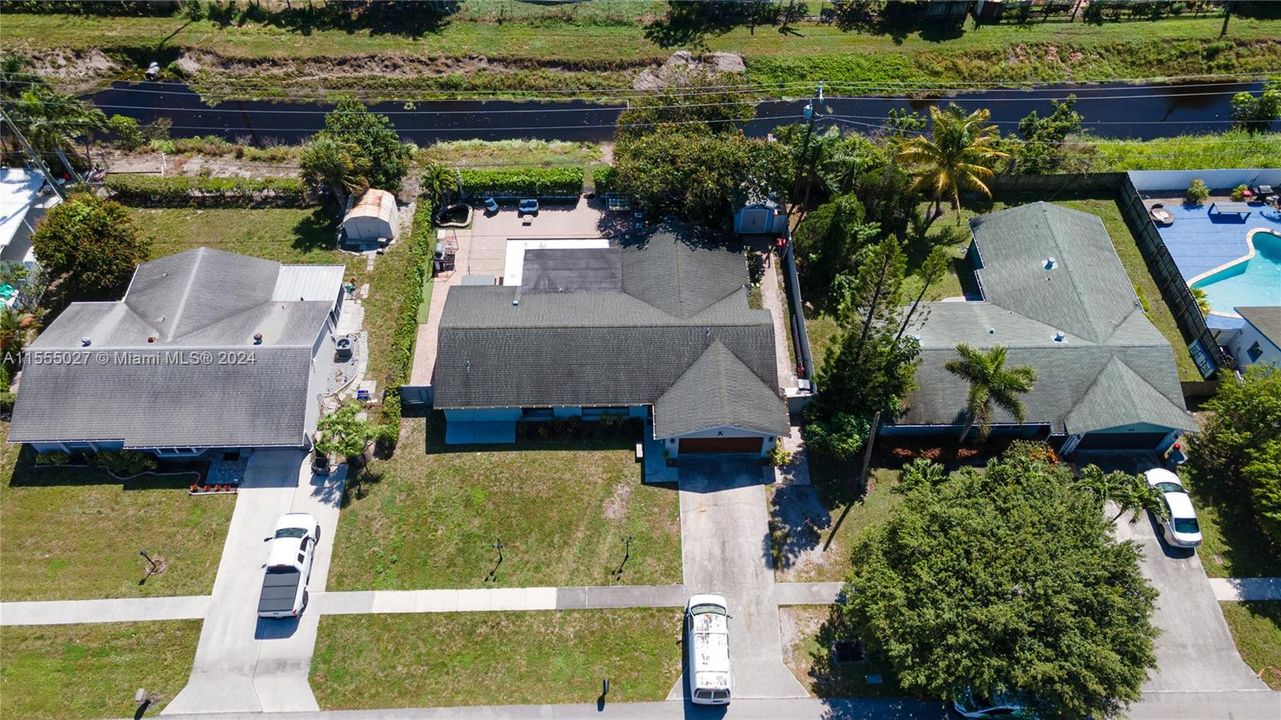 Vendido Recientemente: $590,000 (3 camas, 2 baños, 1675 Pies cuadrados)