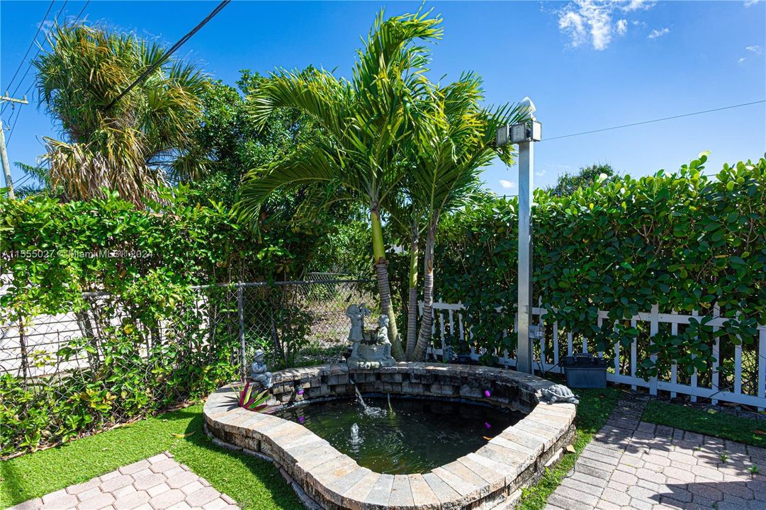 Vendido Recientemente: $590,000 (3 camas, 2 baños, 1675 Pies cuadrados)