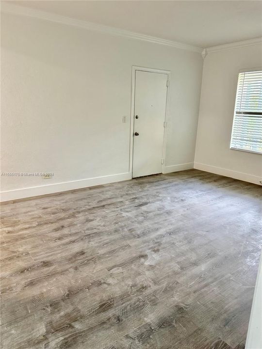 For Rent: $1,950 (1 beds, 1 baths, 780 Square Feet)