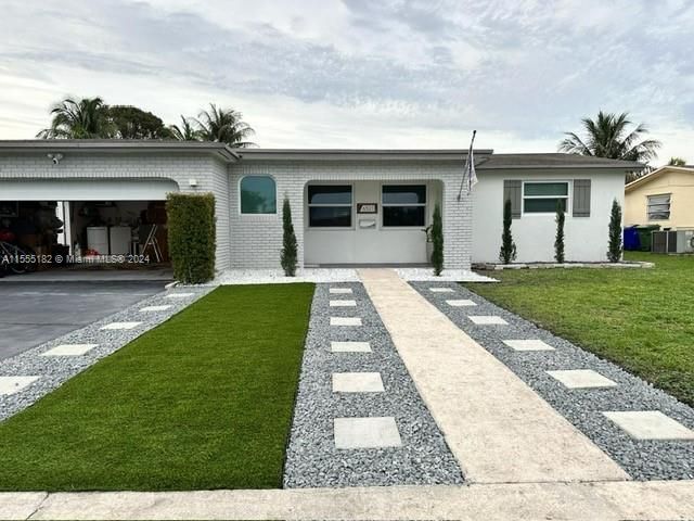 Recently Sold: $549,900 (3 beds, 2 baths, 1546 Square Feet)