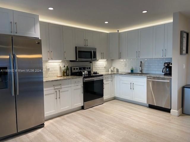 Recently Sold: $549,900 (3 beds, 2 baths, 1546 Square Feet)