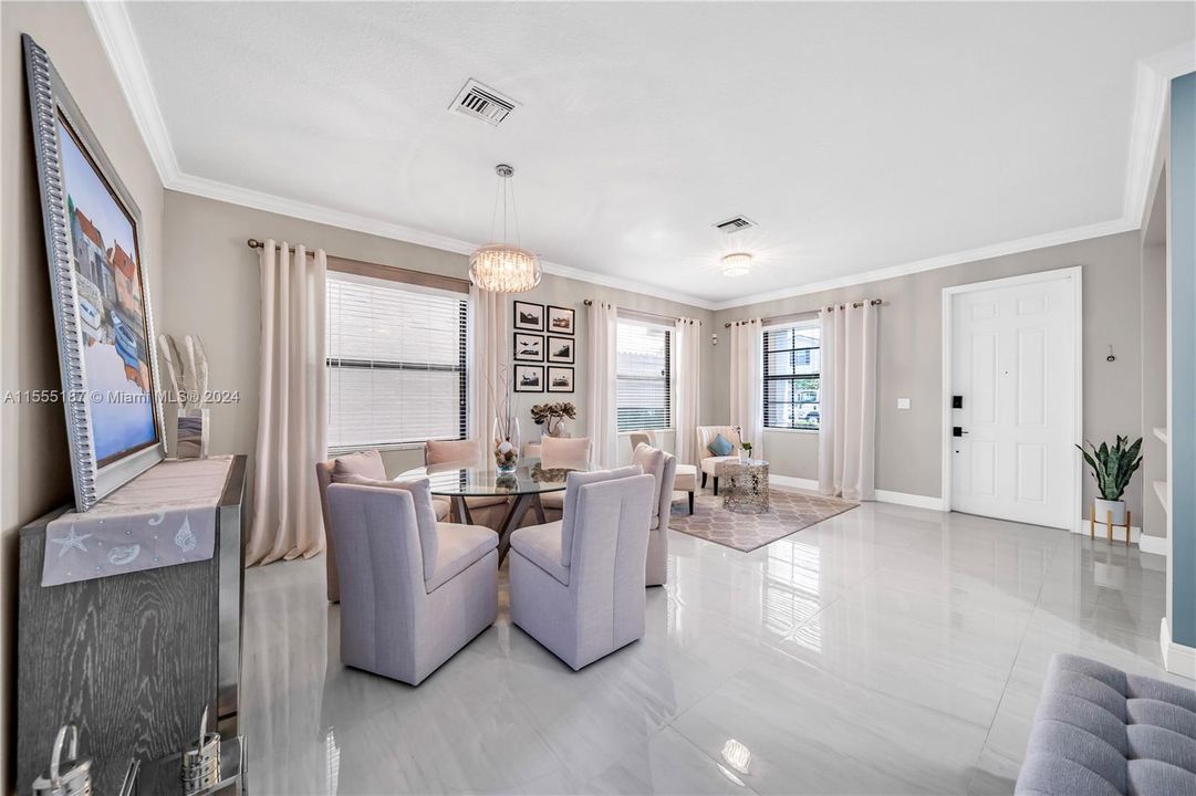 Active With Contract: $739,900 (3 beds, 2 baths, 2124 Square Feet)