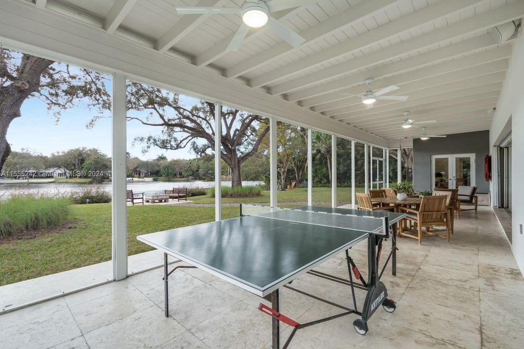 Active With Contract: $7,500,000 (4 beds, 3 baths, 4026 Square Feet)
