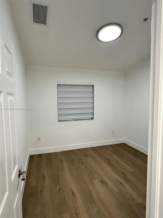 Recently Rented: $2,580 (3 beds, 2 baths, 817 Square Feet)