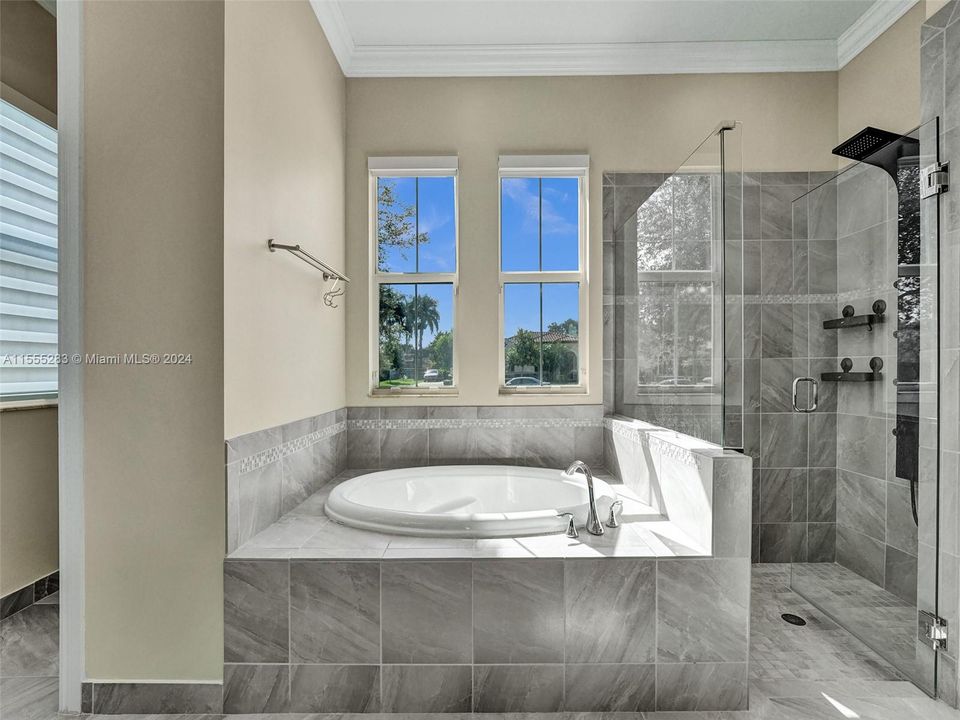 Недавно продано: $1,295,000 (4 спален, 2 ванн, 2422 Квадратных фут)