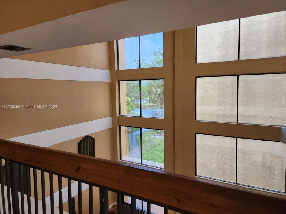 Recently Sold: $255,000 (2 beds, 2 baths, 1091 Square Feet)