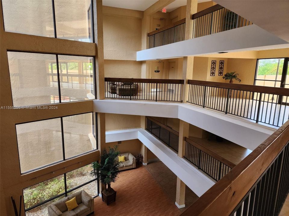 Recently Sold: $255,000 (2 beds, 2 baths, 1091 Square Feet)