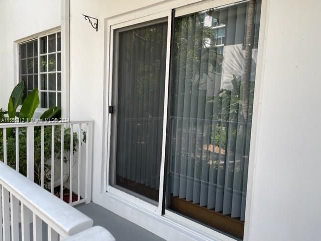 Active With Contract: $3,100 (3 beds, 2 baths, 1198 Square Feet)